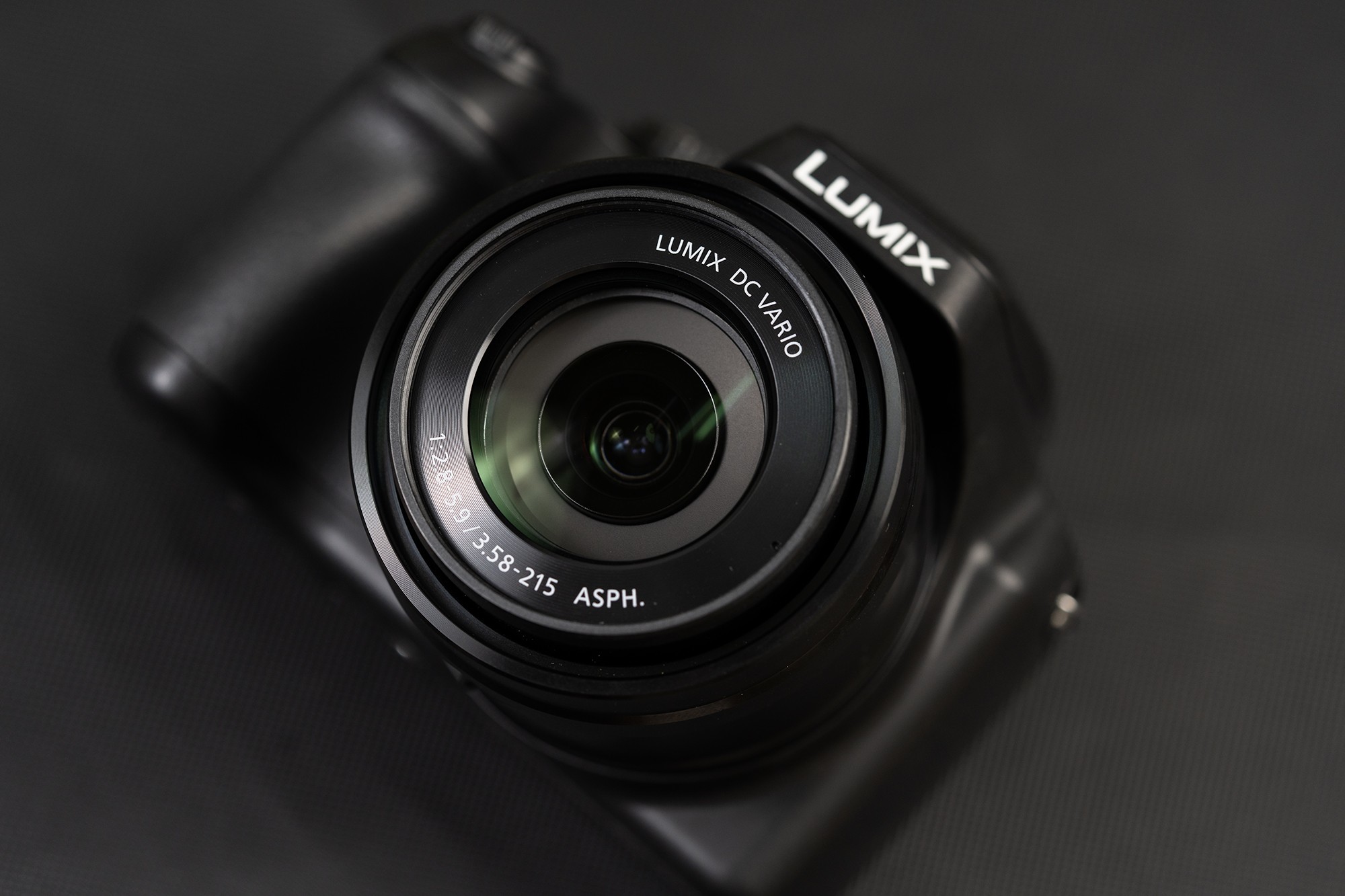 松下LUMIX FZ80D顶部按键