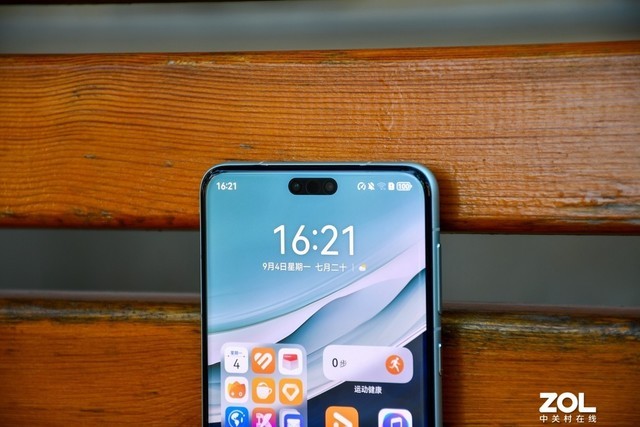 华为Mate 60 Pro 屏幕细节2