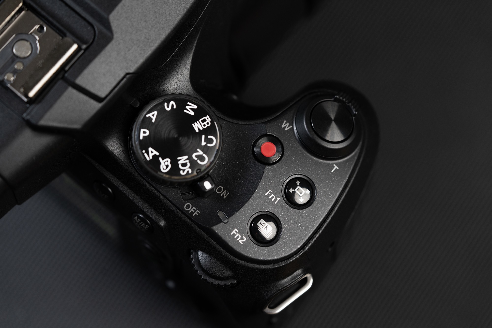 松下LUMIX FZ80D接口