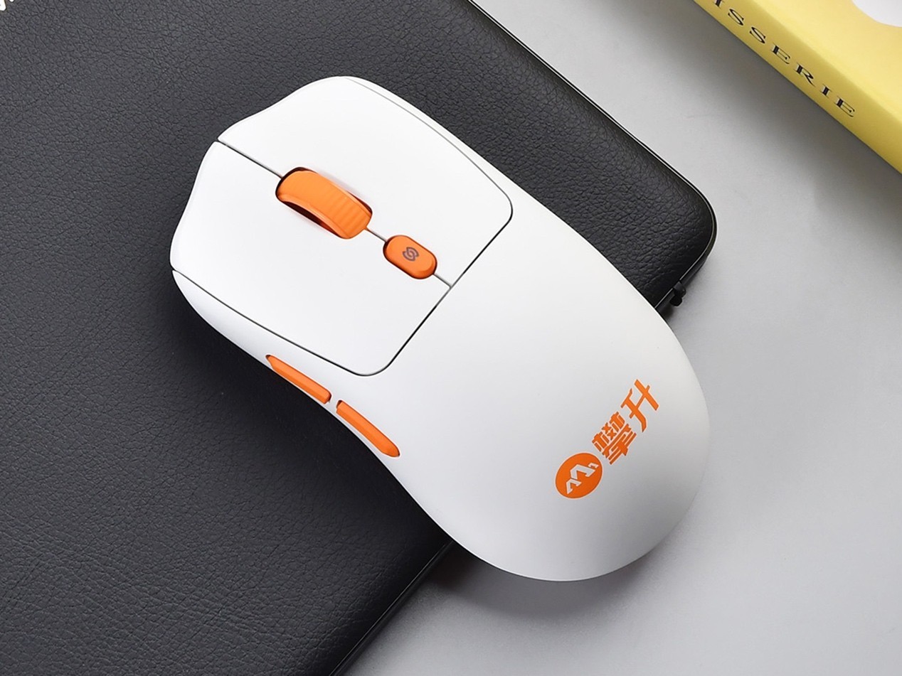 攀升炎橙星闪鼠标按键细节