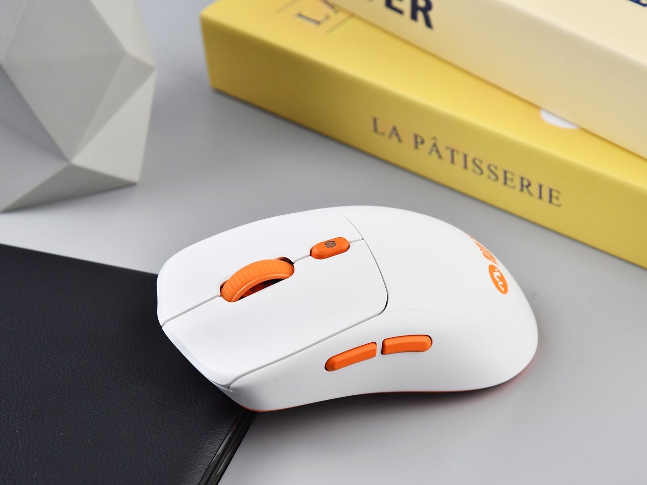 攀升炎橙星闪鼠标外观