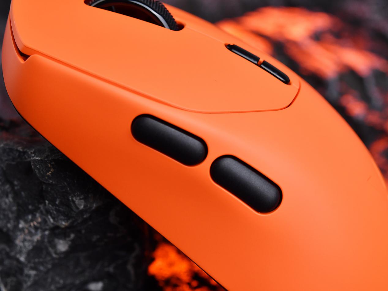 雷柏VT1系列鼠标侧面