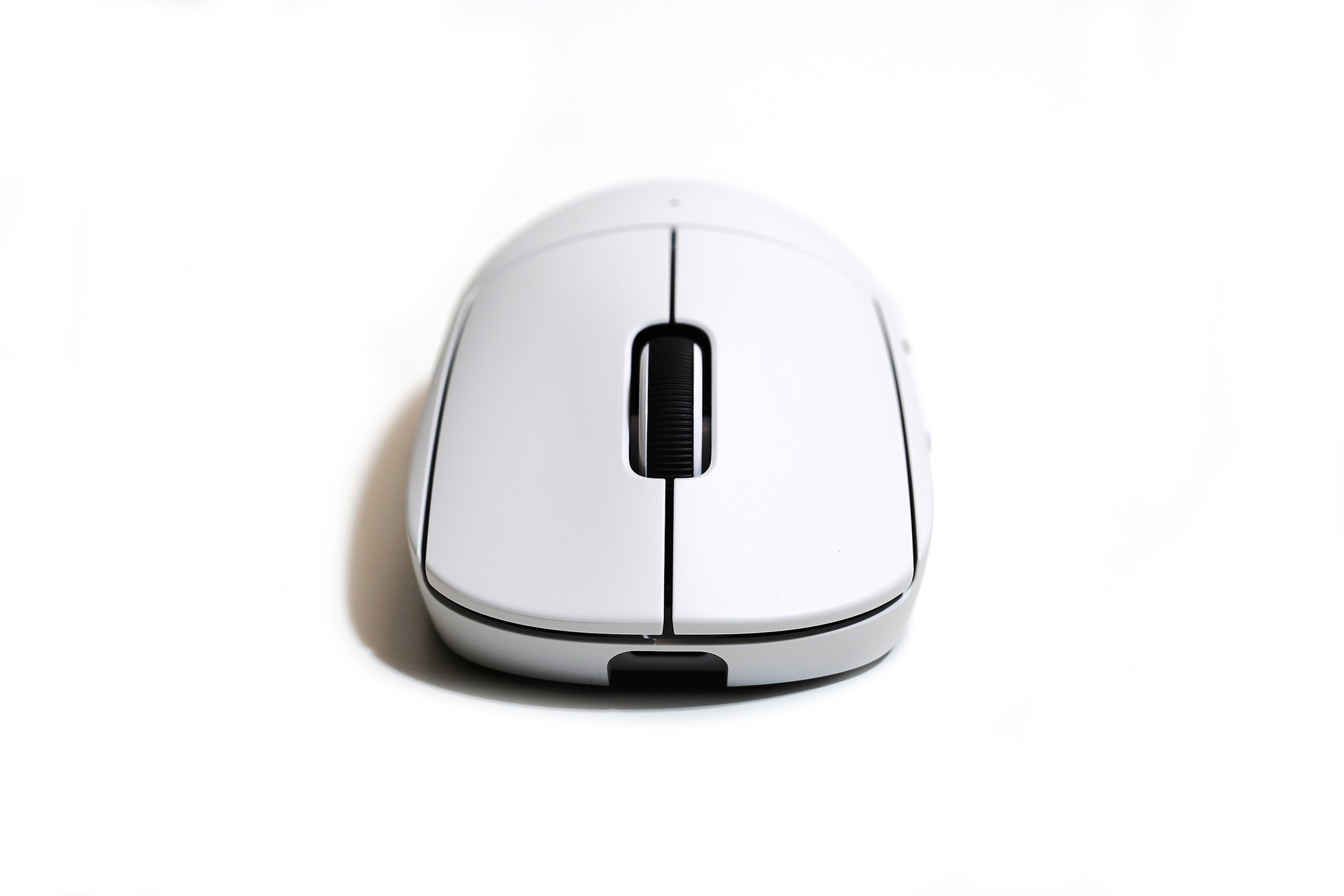 罗技G PRO X SUPERLIGHT 2c 左右键细节