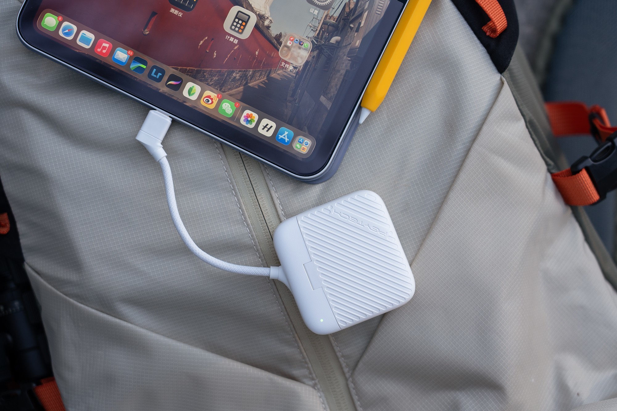 PGYTECH Mini闪传卡盒链接iPad Pro传输文件