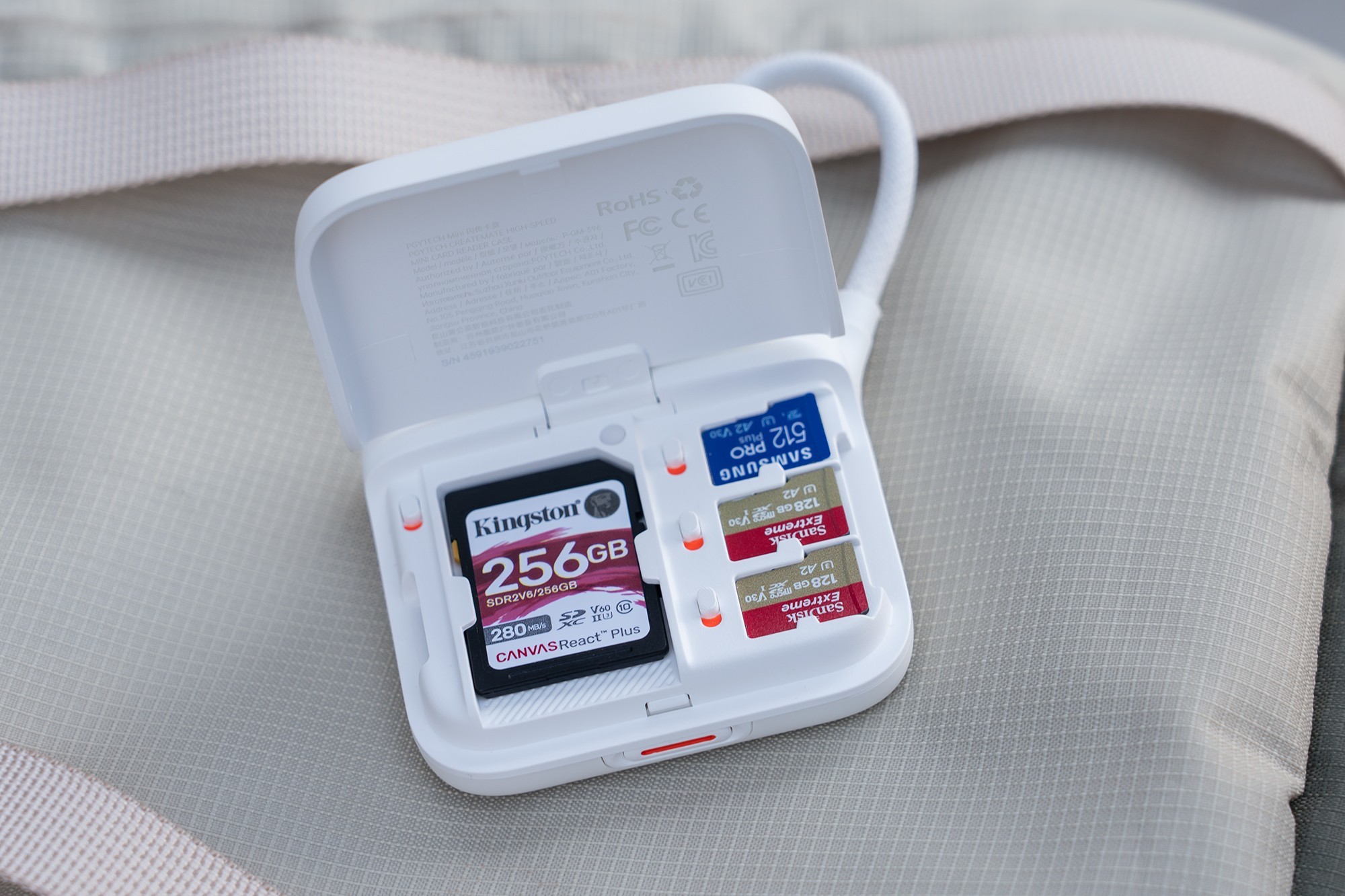 PGYTECH Mini闪传卡盒