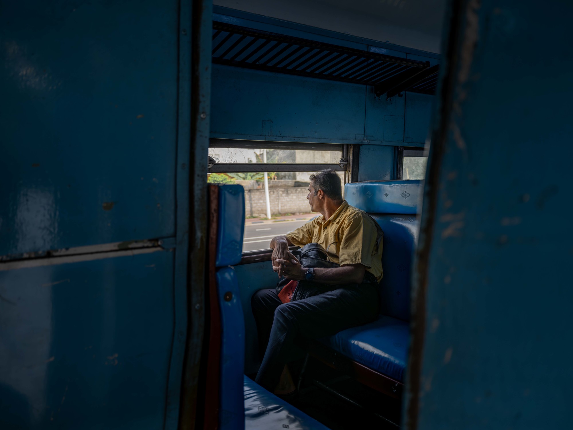 富士 GFX100RF 高动态范围调整对比 前