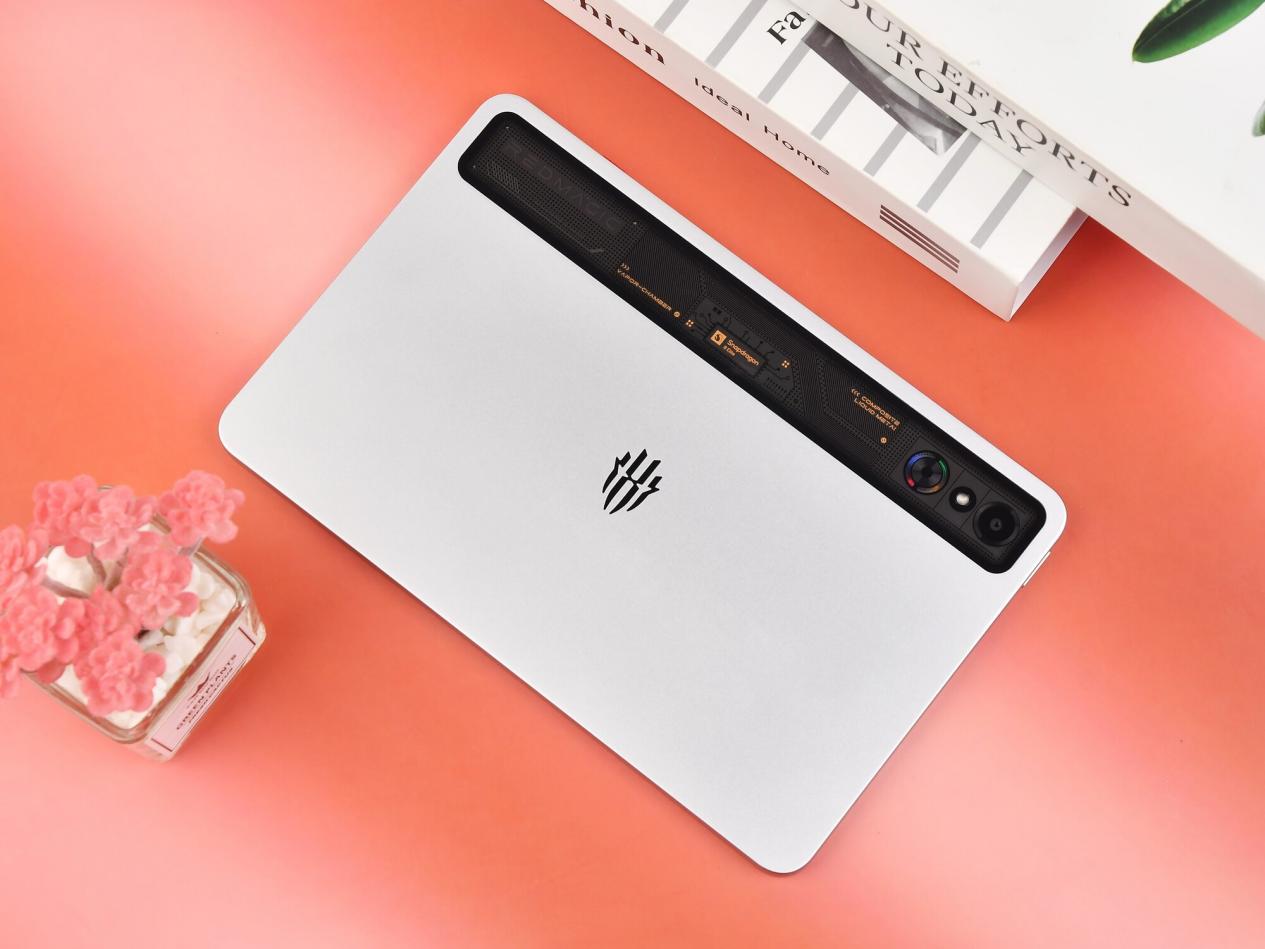 红魔电竞平板3 Pro 外观设计