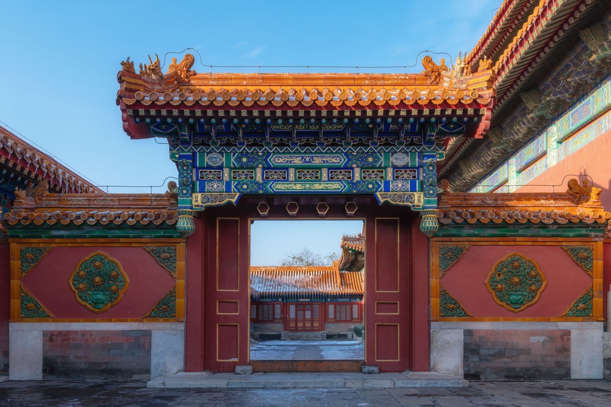 雪中的城市景象