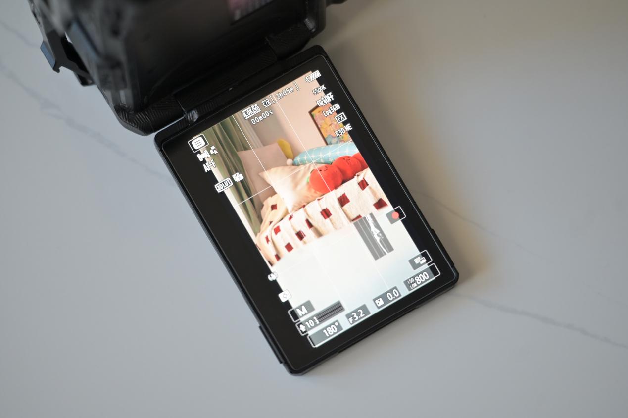 尼康ZR 视频体验：一台有着专业电影机“基因”的“口袋机”