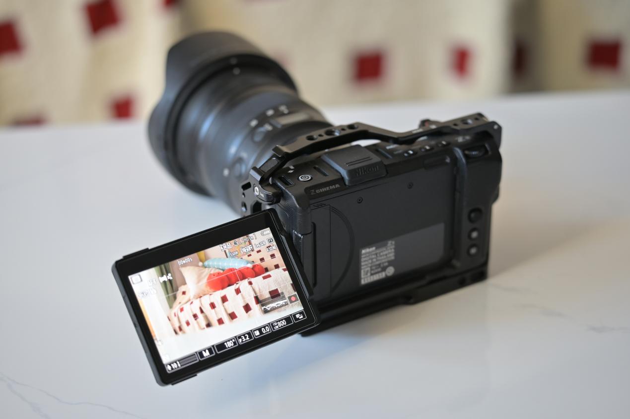 尼康ZR 视频体验：一台有着专业电影机“基因”的“口袋机”