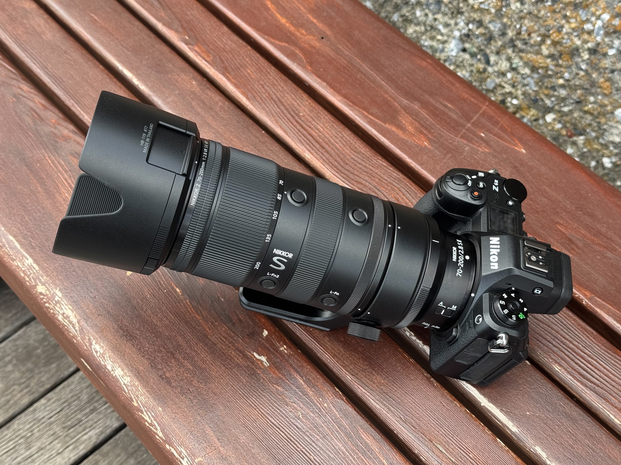 尼康 Z 70-200mm f/2.8 VR S II 镜头 侧面