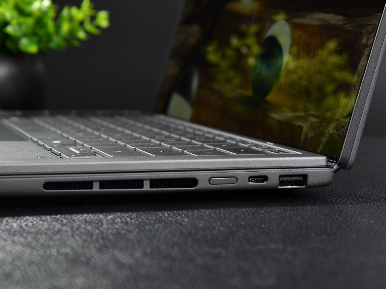 华硕灵耀14 双屏 2026 屏幕展示