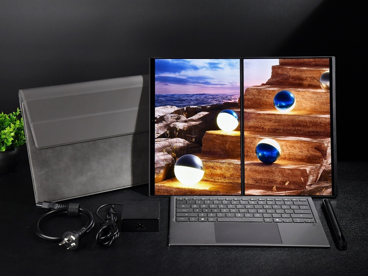 华硕灵耀14 双屏 2026