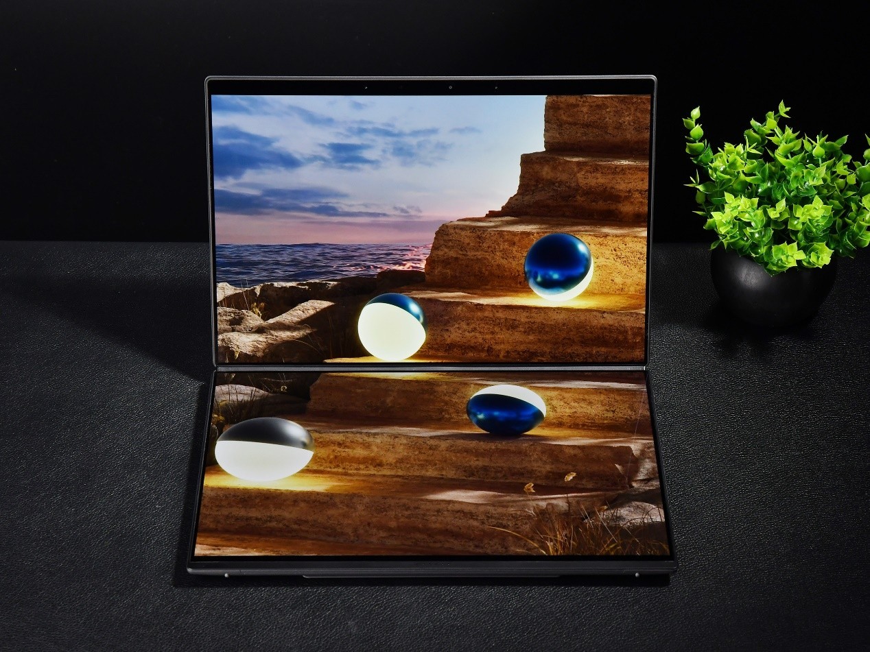 华硕灵耀14 双屏 2026评测：酷睿Ultra X9+双OLED触控屏-满血开启高效生产力