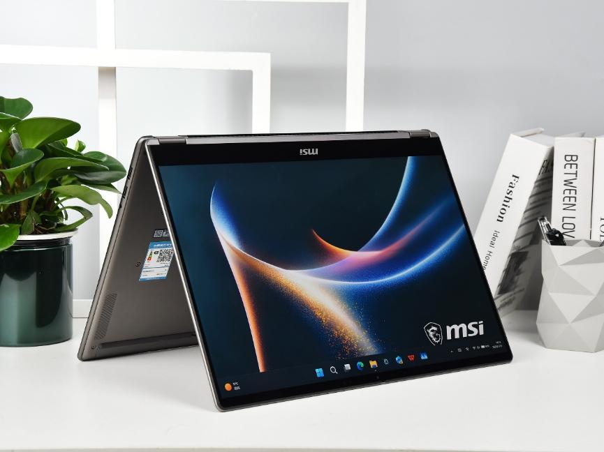 微星尊爵16 Flip AI+ 2026评测：翻转触屏解锁全能生产力