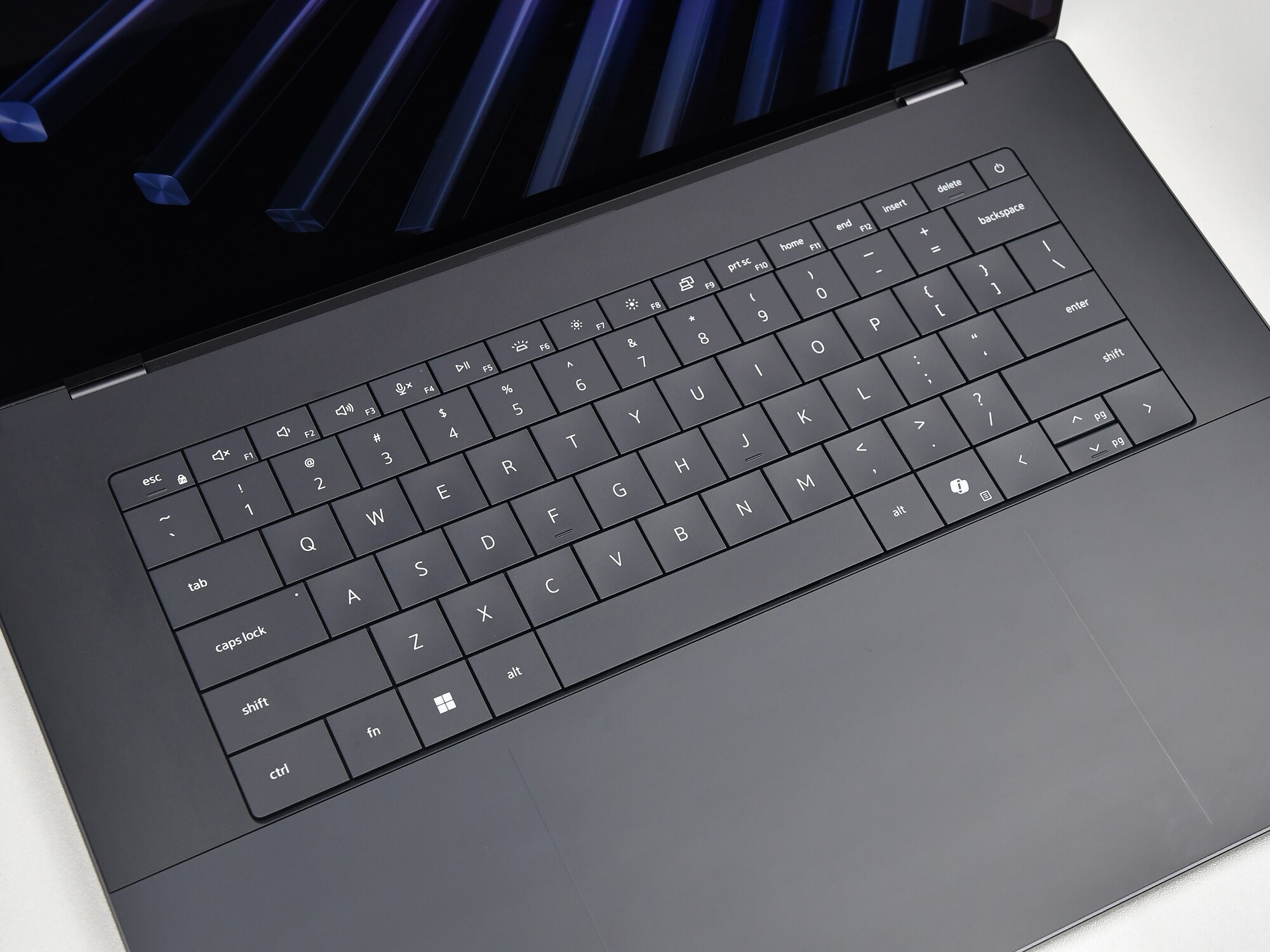 戴尔XPS 16 键盘细节