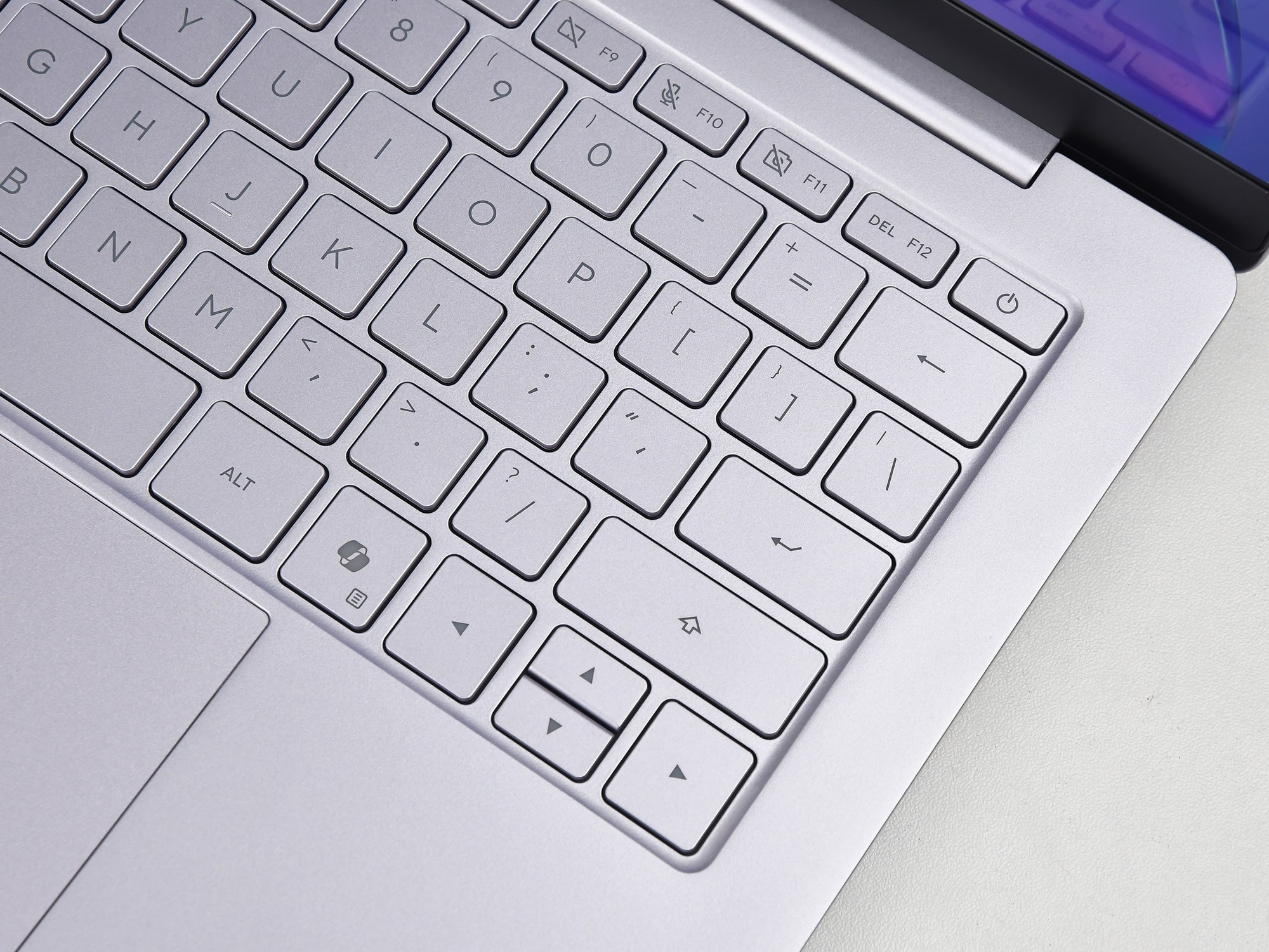 华硕a豆14 Air 搭载锐龙AI 9 H 465