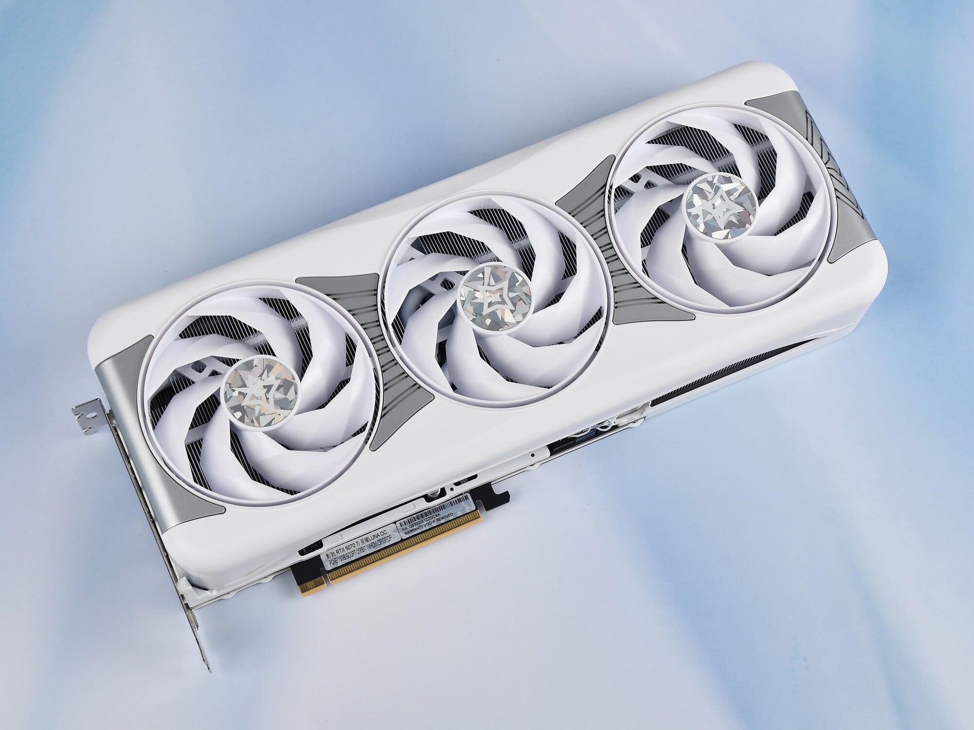 影驰RTX 5070 Ti显卡信息