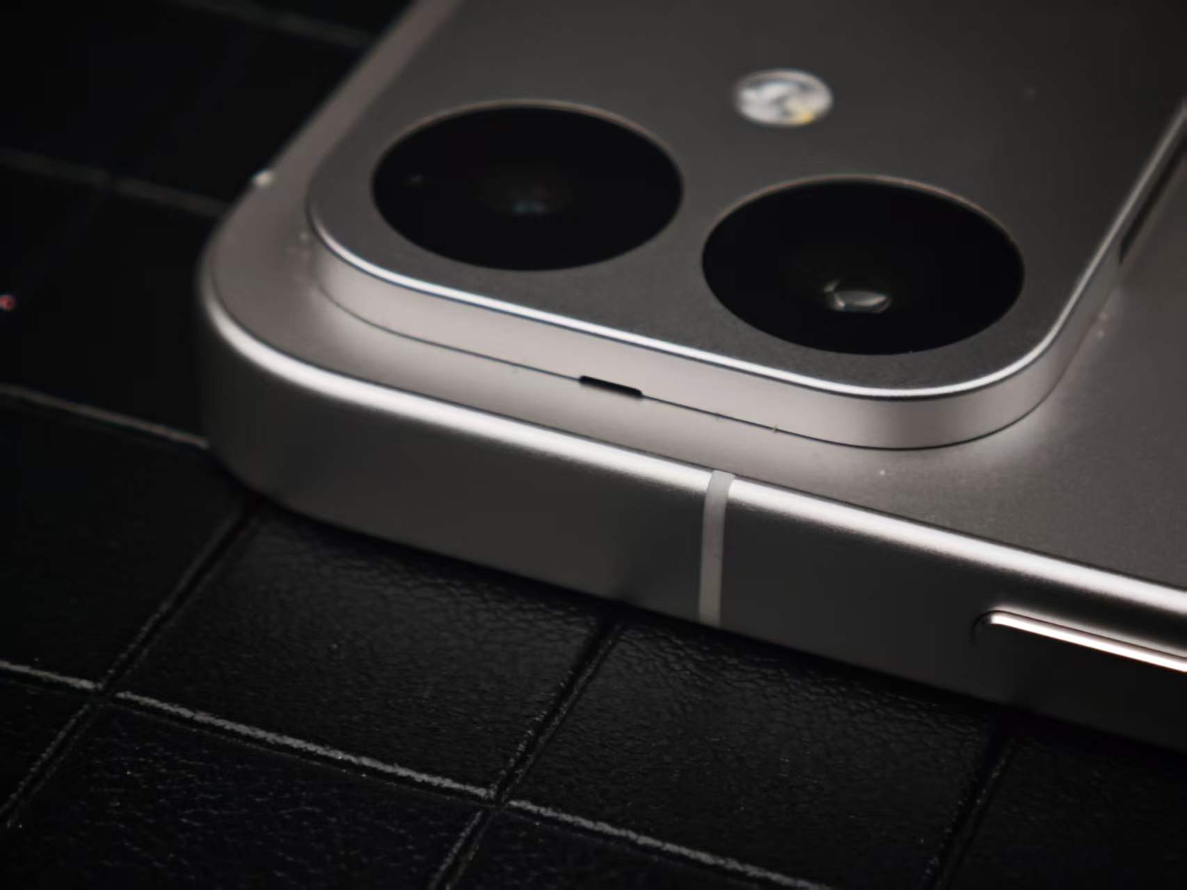 REDMI K90 Max 麦克风设计