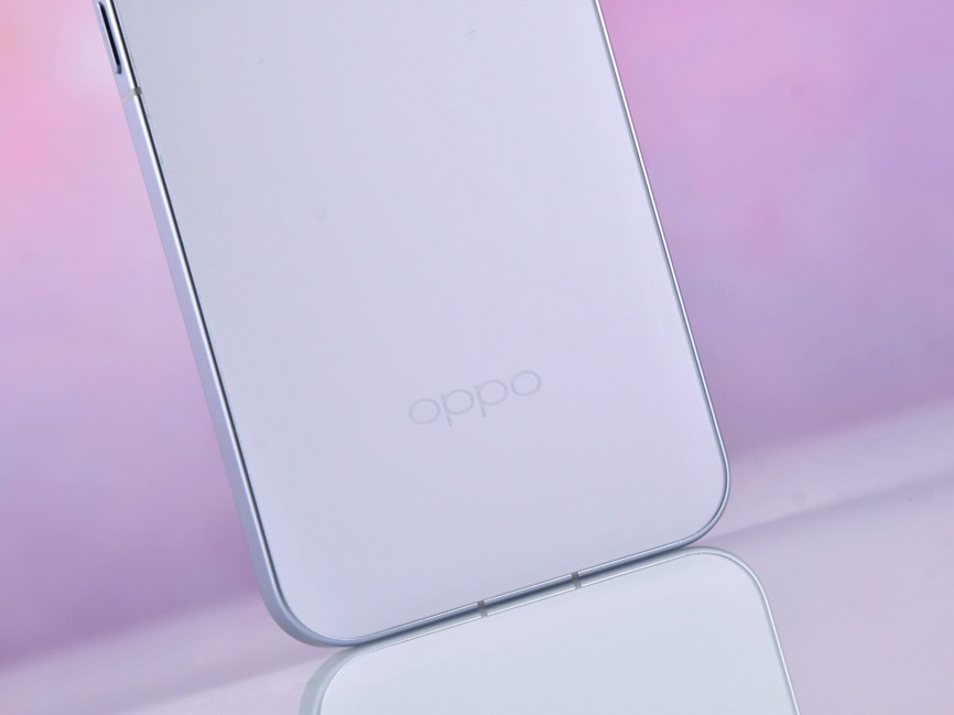 OPPO Find X9s Pro 背部细节