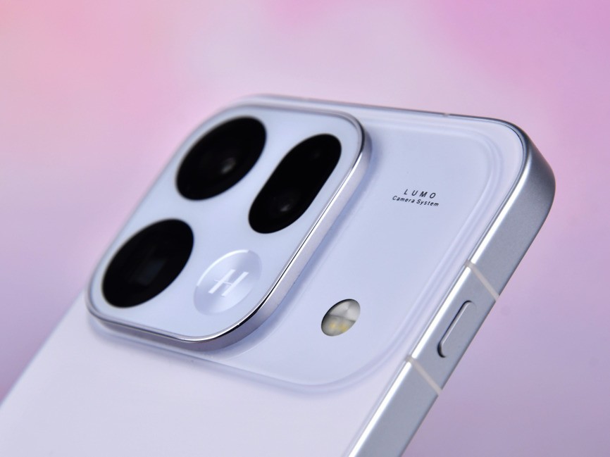 OPPO Find X9s Pro 后置摄像头模组