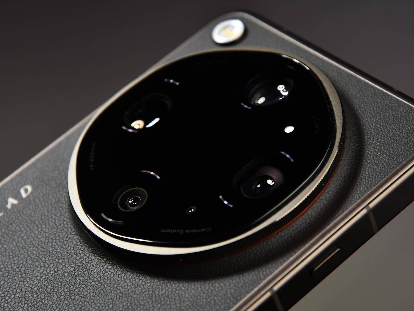 OPPO Find X9 Ultra 镜头细节