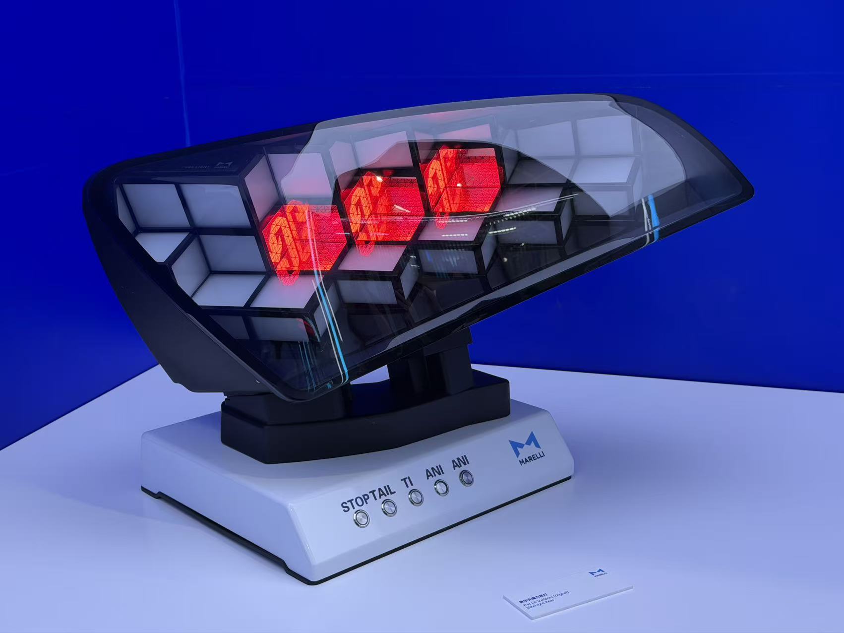 数字光魔方尾灯展示