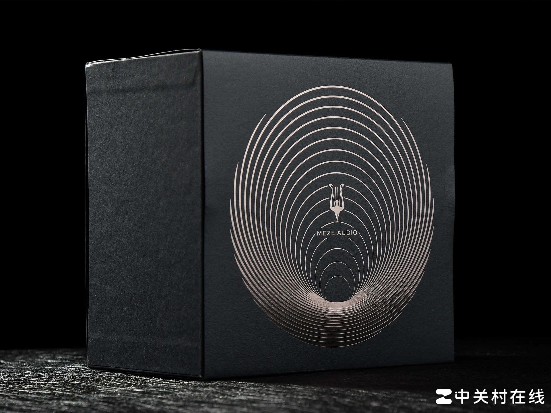 Meze Astru (阿兹朵) 旗舰耳塞