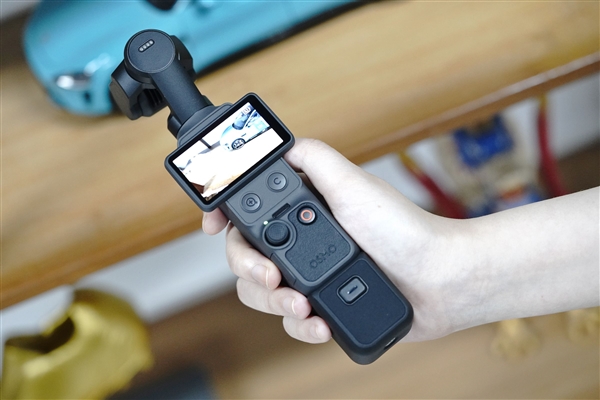一英寸口袋云台相机！大疆Osmo Pocket 4图赏