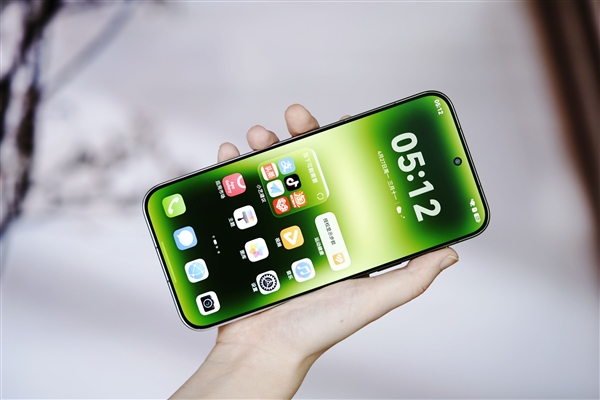 一眼沦陷翡翠湖！华为Pura 90 Pro Max图赏