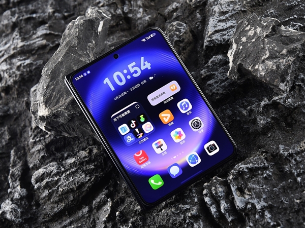 史上最完美的阔折叠旗舰！华为Pura X Max上手