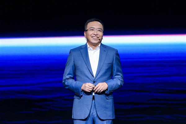 手机圈大佬跨界！赵明：来到车圈的第一次发布会已准备就绪