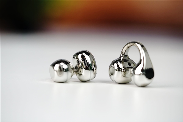 5.2g轻如耳环！OPPO Enco Clip2图赏