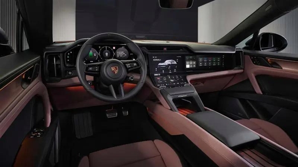 保时捷纯电Cayenne Turbo车尾