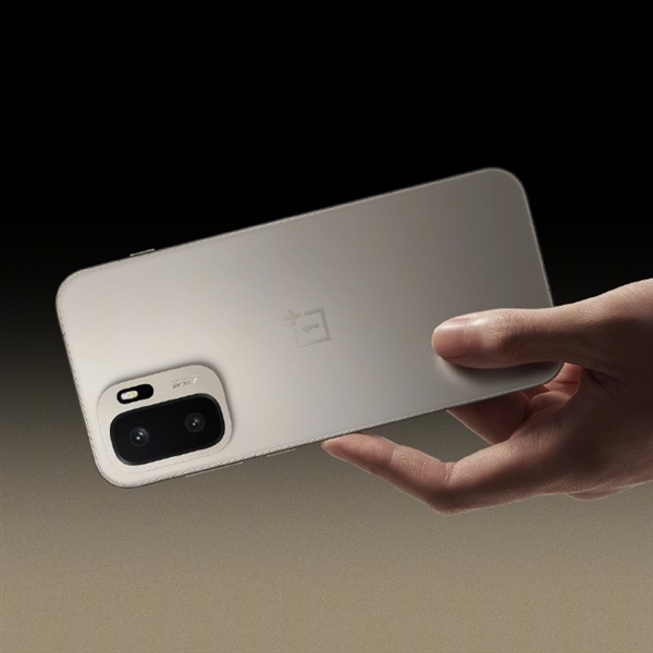 一加Ace 6至尊版搭载全新165Hz东方屏