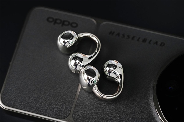 5.2g轻如耳环！OPPO Enco Clip2图赏