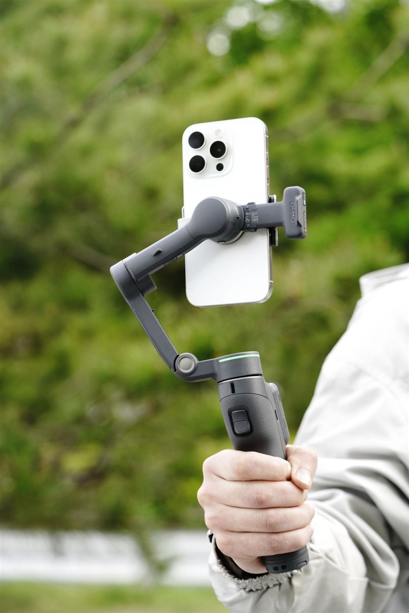 大疆 Osmo Mobile 8P 遥控模块与主手柄分离展示