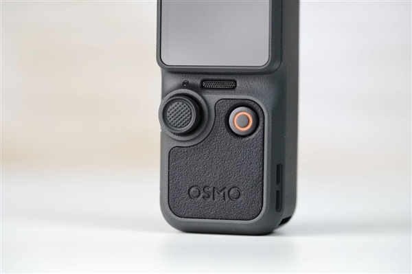 一英寸口袋云台相机！大疆Osmo Pocket 4图赏