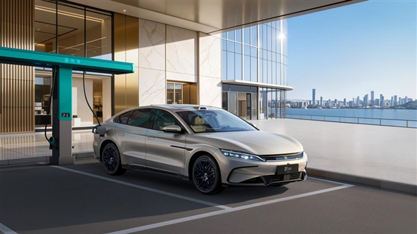 携12大核心配置升级！比亚迪汉EV闪充版上市：17.98万元起