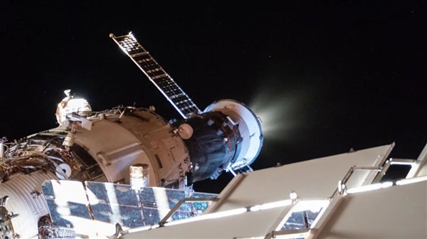 美俄继续携手太空：俄罗斯发射进步号飞船 为国际空间站送去2.5吨物资