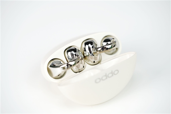 5.2g轻如耳环！OPPO Enco Clip2图赏