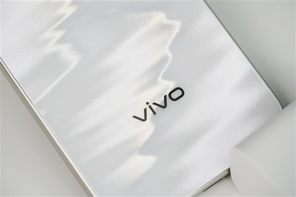 vivo首款万级大电池手机！vivo Y600 Pro图赏