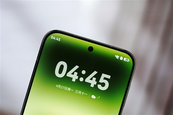 一眼沦陷翡翠湖！华为Pura 90 Pro Max图赏