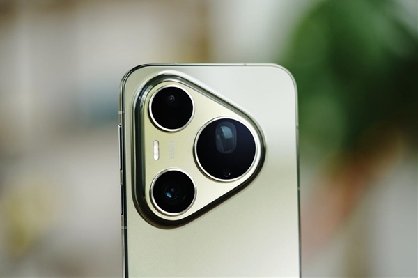 一眼沦陷翡翠湖！华为Pura 90 Pro Max图赏