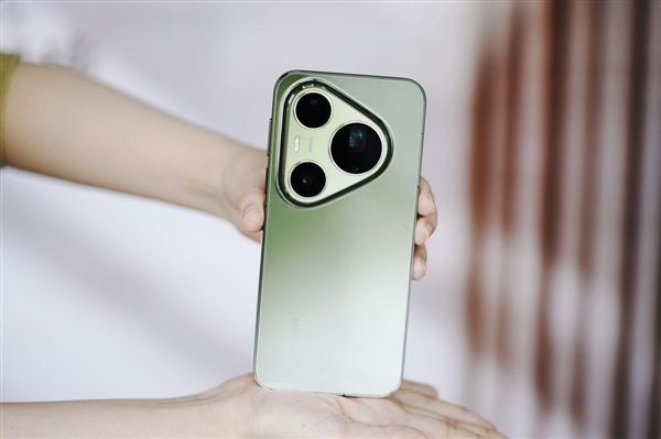 一眼沦陷翡翠湖！华为Pura 90 Pro Max图赏