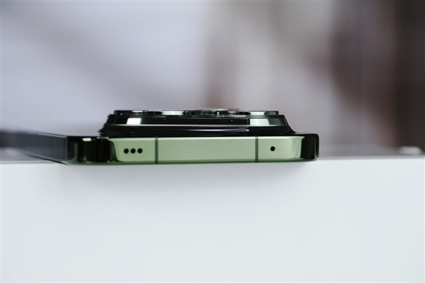 一眼沦陷翡翠湖！华为Pura 90 Pro Max图赏