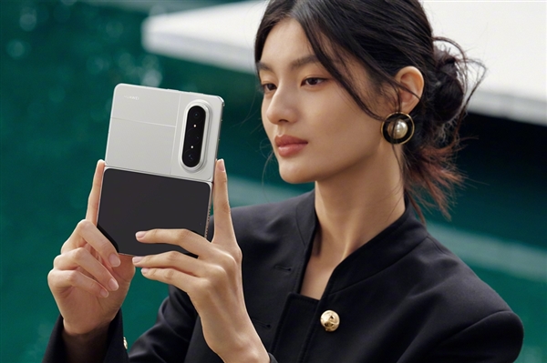 华为Pura X Max开售即断货！鸿蒙史上最强阔折叠 10999元真香