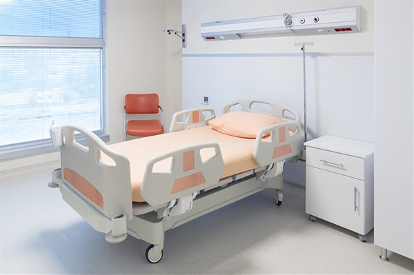 男子5天连做5台手术 网友：在长痛和短痛之间选择了剧痛