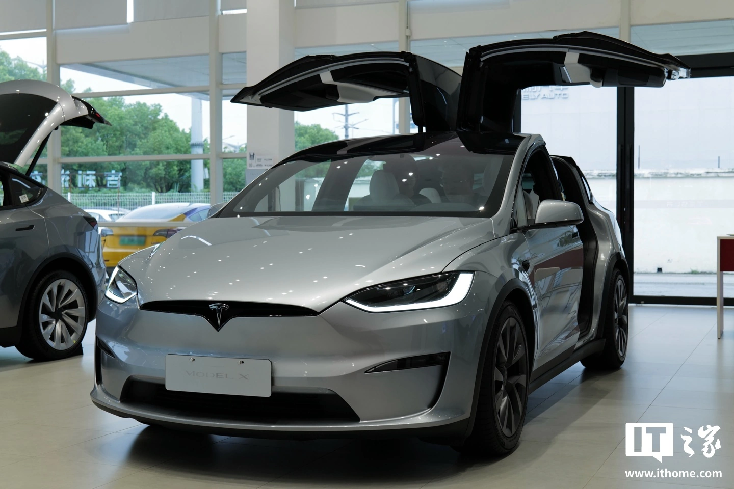 特斯拉 Model S/X 特斯拉 Model S/X