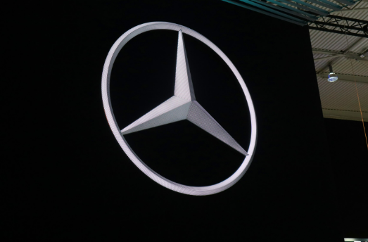 告别纯电专属 奔驰称未来燃油、纯电新车将回归同平台